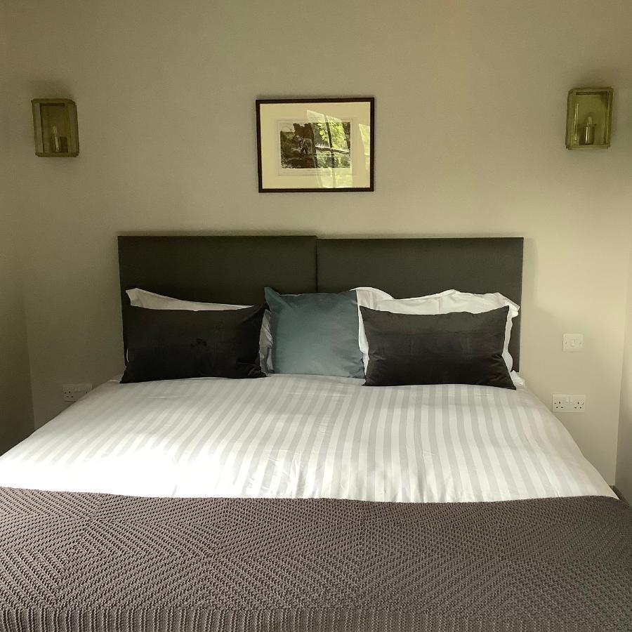 The Mooring Post Bed & Breakfast Gloucester Exterior photo