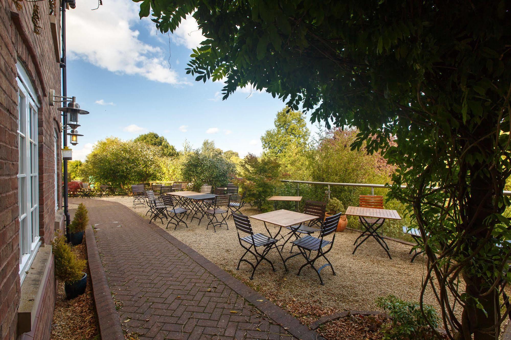 The Mooring Post Bed & Breakfast Gloucester Exterior photo